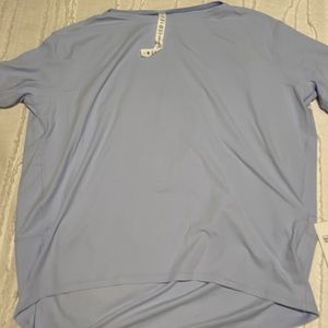 Lululemon Back in action T shirt Nulu